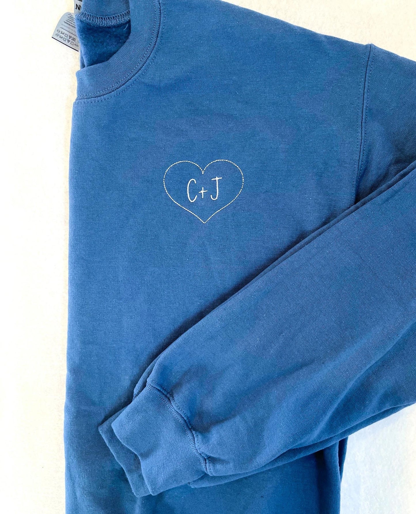 Personalized Heart Embroidered Sweatshirt Gift For Lover Partner Husband Wife Mom Memory Sweatshirt