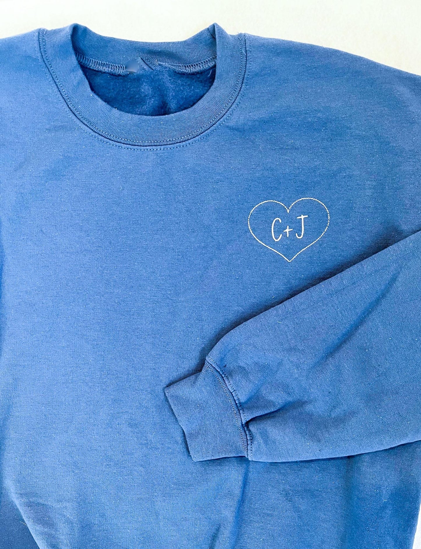 Personalized Heart Embroidered Sweatshirt Gift For Lover Partner Husband Wife Mom Memory Sweatshirt
