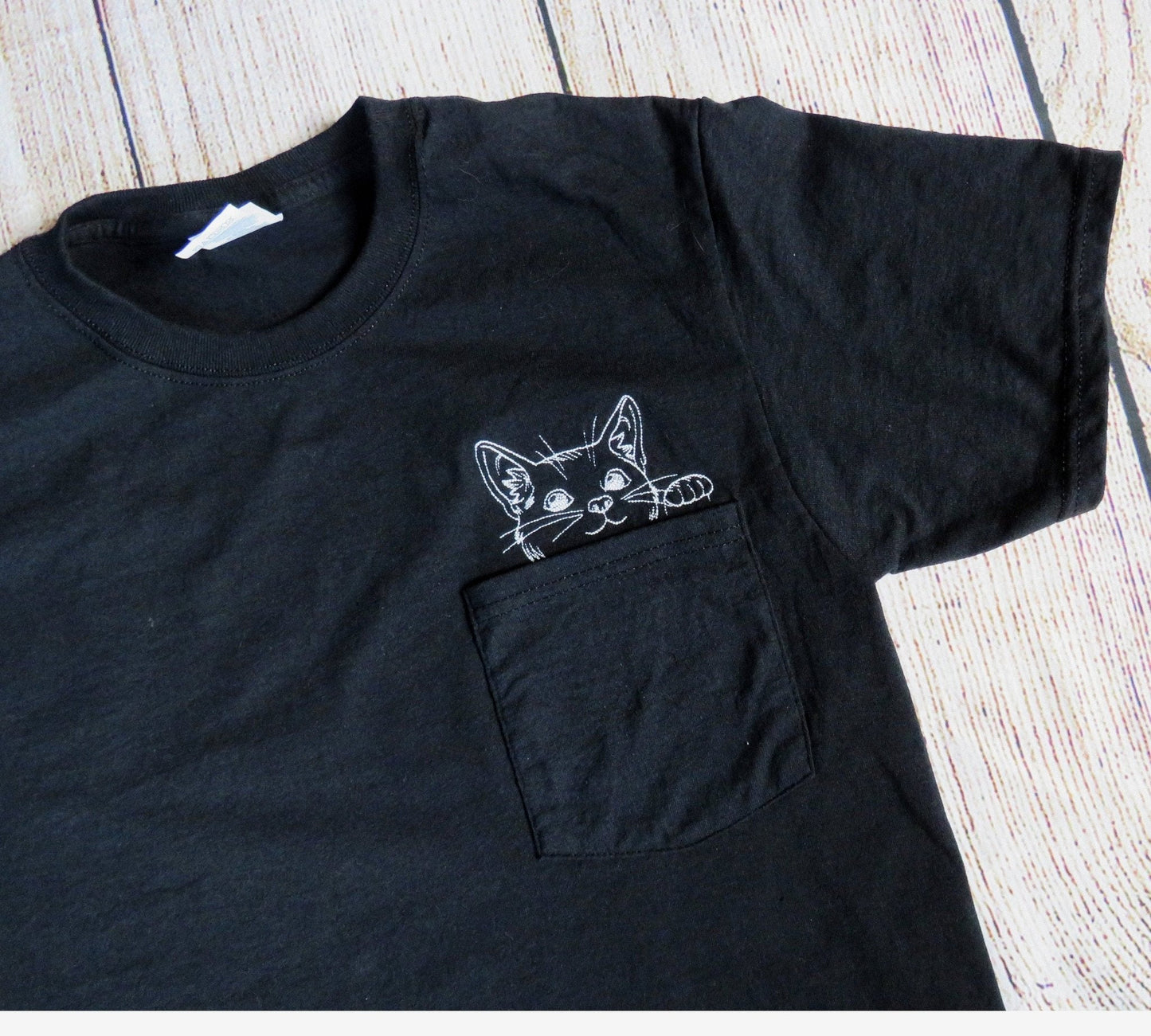 Cat Pocket T-shirt Embroidered